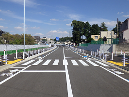横断歩道設置箇所　町田市方面を望むの写真