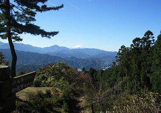 写真：小仏小原宿