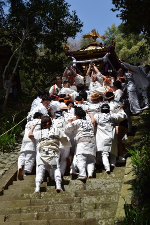 与瀬神社例大祭の写真