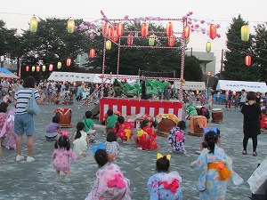 中央地区のふるさとまつりの写真