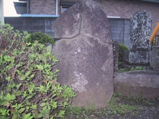 写真：大島上台の徳本念仏塔