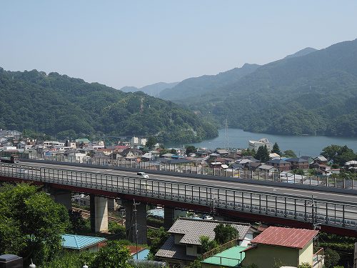 現在の相模湖周辺の写真