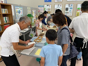 夏休みリサイクル体験教室の写真