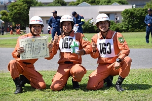 ほふく救出の全国大会出場チームの写真