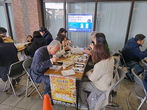 カレーの食べ比べ　写真