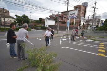 しめ縄を張る準備