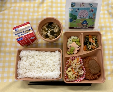 写真：給食